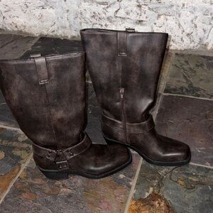 Women's Brown Heeled Boots